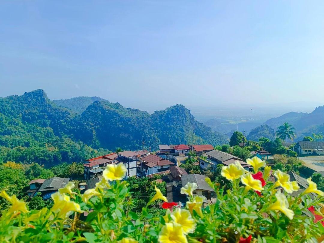 Oasis Phamee Bed and Breakfast Ban Pha Mi Εξωτερικό φωτογραφία